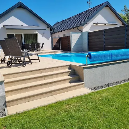 Ironhill Apartman Villa