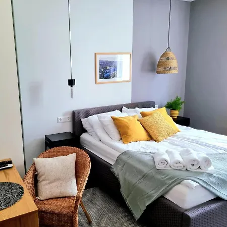Ironhill Apartman Villa Vonyarcvashegy